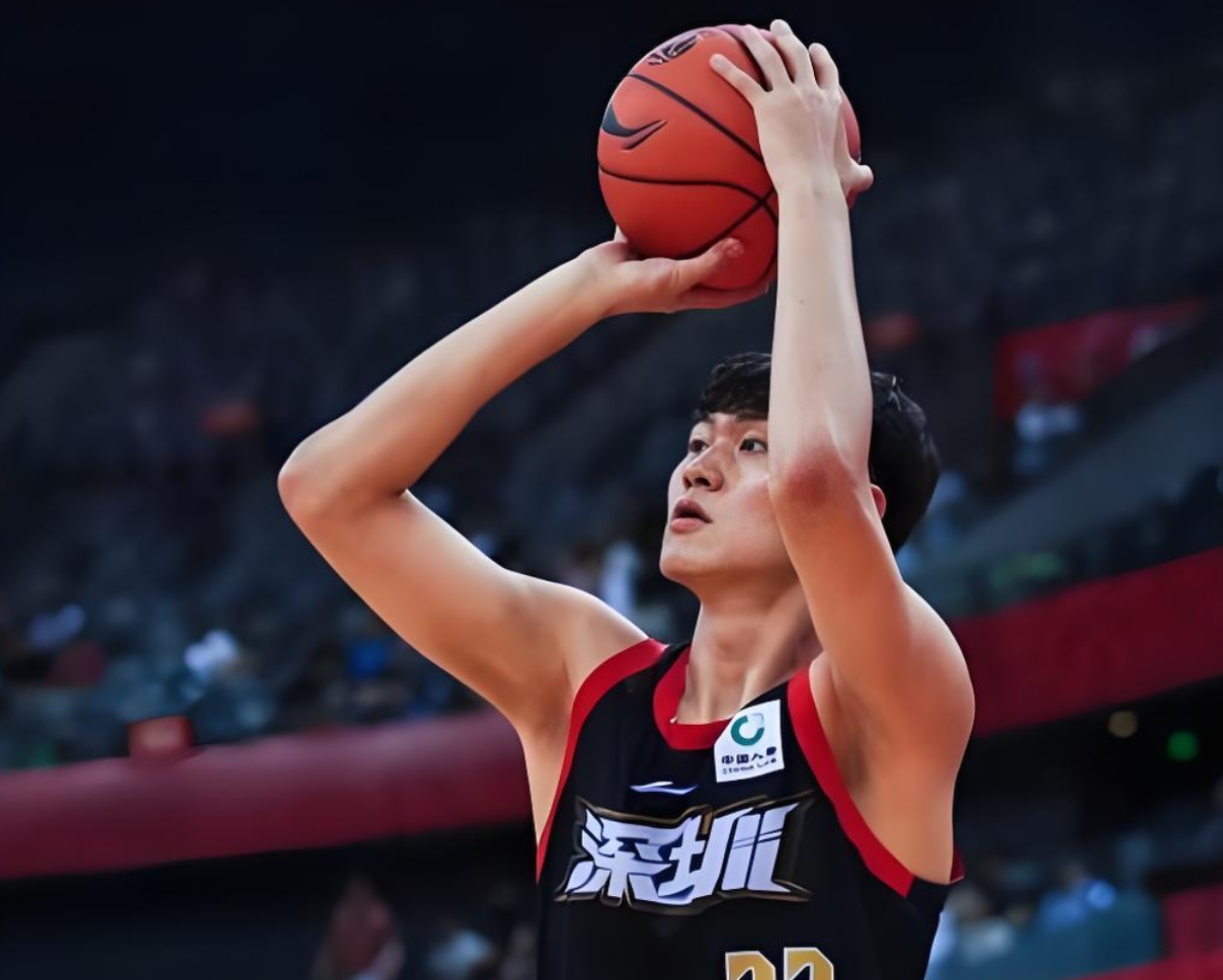 乐鱼网官网-赢山西10分!CBA名记大赞深圳队1人:拥有这样的球员,很幸运